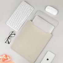 Splash-Proof Laptop Sleeve for 15.6-inch Laptops white