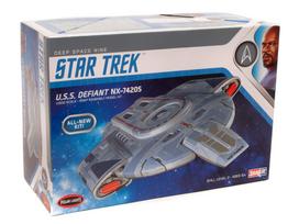 Šiaurės pašvaistė Star Trek Defiant 1/1000 U.S.S. blue