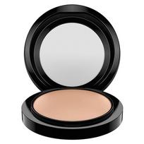 MAC Mineralize Skinfinish Natural, Medium Dark, 1 vnt white