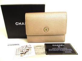Autentiška CHANEL CC logotipas Smėlio spalvos odinė dvigubo lankstymo piniginė #a140 Atidaryta dėžutė