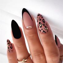 24Pcs Medium Almond Press On Nails Dark Green Leaf Simple Sweet Cool Temperament Wearable False Nails