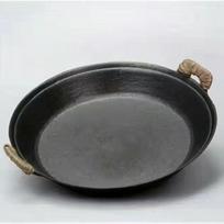 Traditional Uncoated Cast Iron Frying Pan gray