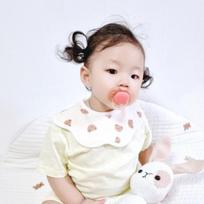 BayKids non-fluorescent rolling bib, 6) Strawberry rolling bib pink, 1 piece beige