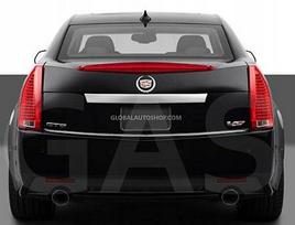 Cadillac CT6 – chromuota CHROME juostelė ant bagažinės dangčio