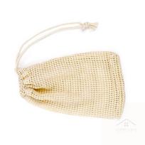 Naujas šampūno gabalėlis, muilo tinklelis ir putų tinklelis. beige