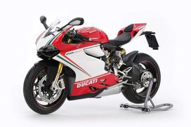 Tamiya Motociklų serija Ducati 1199 Panigale S Tricolore Plastikinis modelis 14132 1/12 Nr.132 black