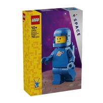 LEGO Scaled-Up Blue Astronaut Minifigure yellow
