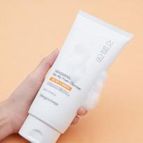 Botanical Garden Citrus Vita Big Foam Cleanser white
