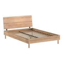 Natūralios spalvos iš ąžuolo masyvo dvigulė lova su lovos grotelėmis 140x200 cm Forrest – Vipack