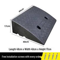 Heavy-Duty Plastic Curb Ramp (17cm Height) gray