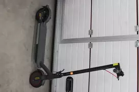 Išparduodama. Xiaomi Mi Electric Scooter Pro 2 (Juodas) Xiaomi Mi Electric Scooter Pro 2 600 W 25 km/h 6 mėn. Juodas WITHOUT ORIGI
