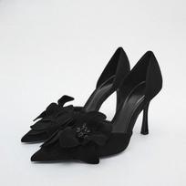 Rožinės raudonos Suede Aukštakulniai Moteriški Smailianosiai Stiletai Siurbliai su 3D Gėlių Aplikacijomis Elegantiški vakarėlių vestuvinių suknelių batai 42 juoda