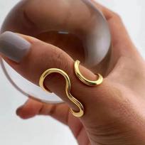 Sexy Big Red Lip Shape Lip Piercing Y2K Finger Ring Geometric Sexy Versatile Jewelry Rings for Women Unique Punk Party Gift brown