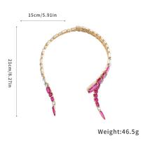 European Luxury Rhinestone Geometric Choker Necklace - Exquisite High-End Design for Women beige