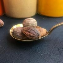 Ekologiškas juodasis kardamonas : svoris - 400 g