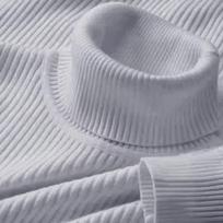 Men's Ribbed Knit Turtleneck Sweater with Long Sleeves - Slim Fit Classic Pullover Top for Fall and Winter Layering and Daily Wear. M šviesiai pilka spalva