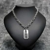 Personality Gothic Sliver Color Razor Blade-shaped Pendant Necklace for Women Fashion Rock Street Music Festival Jewelry Gifts gray