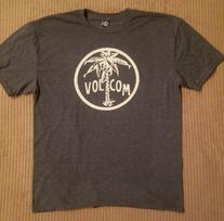 VOLCOM T SHIRT GREY WITH PALM TREE ADULT EXTRA LARGE XL VOLCOM STONE SURF GEAR Unisex T-Shirt XXXXL gray