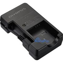 OM SYSTEM UC-92 Multi-Battery Charger LI-90B / LI-92B