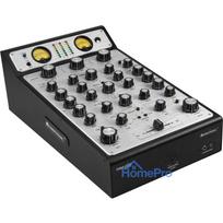Rotācijas mikseris Omnitronic TRM-222 ar 2 kanāliem un 2 mikrofona ieejām