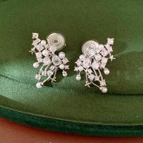 Zircon Water Drop Tassel Ear Cuff: Stylish, Exquisite, and Versatile Earrings for Women. white