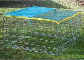 "Kerbl Pet" lauko aptvaras su pabėgimo barjeru 115 x 115 x 65 cm su apsauginiu dangčiu nuo saulės Šoninės durys Patvarus