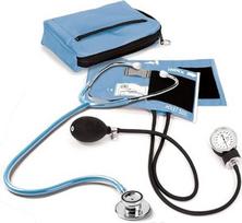 "NCD Medical/Prestige Medical" rinkinys su aneroidiniu manometru ir papildomu stetoskopu, Hellblau