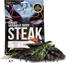 "The Meat Makers Marble Beef Jerky Steak" (200 g) - džiovintas jautienos kepsnys, kuriame gausu baltymų, skirtas žmonėms Sausa mėsa, jautienos užkandis "Beef Jerky