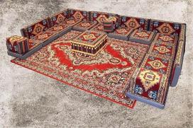 Arabų sofa, Rytietiška sėdynės pagalvėlė, Sark Kösesi, Osmanų sėdynė, Rytietiška sofa, Grindų sofa, Majlis sėdynė, Sėdynės pagalvėlė, Maroko sėdimoji dalis, Kilimas