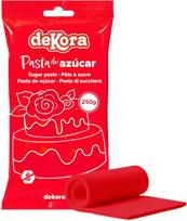 dekora – Tortų dekoravimo fondantas, raudonas – Fondanto cukraus pasta tortams ir keksams – Iškočiama fondanto masė visų rūšių dekoracijoms gaminti – Lengvai formuojama – 250 g