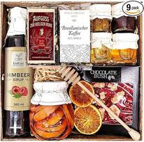Dovanų krepšelis – medus, arbata, kava, uogienė, šokoladas mamai, tėčiui, močiutei, seneliui, mokytojui