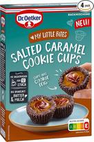 Dr. Oetker MY LITTLE BITES Sūdytos karamelės sausainių puodeliai | Sūdytos karamelės sausainiai, 4 vnt.: kepimo mišinys 12 šokoladinių sausainių puodelių su sūdytos karamelės šokolado įdaru