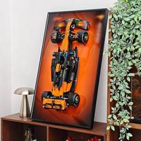 Ekrano laikiklis, skirtas montuoti ant sienos, suderinamas su „Lego Technic“ MCL39 42228 rėmu