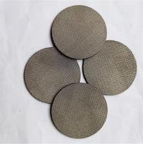Filtravimo diskas iš sukepinto „Mikron“ nerūdijančio plieno 304 vielos tinklo, apvalus daugiasluoksnis plokštelinis sietas (30 mm × 3 mm × 10 vnt.)