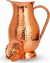 Karališkas varinis ąsotis su dangčiu, 1600 ml, 99,99 % grynumo varis, rankų darbo, be siūlių, tvirtos konstrukcijos, nesandarus, su plačiu kakleliu, skirtas ajurvediniam skysčių vartojimui, be vidinio padengimo, ekologiškas