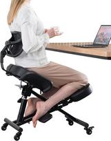 Kelio kėdė su atlošu Ergonomiška biuro reguliuojama kėdė su kampu pasvirusia sėdyne geresnei laikysenai Storos patogios pagalvėlės Juoda