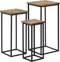 Kvadratiniai vienas į kitą sudedami staleliai iš perdirbto tiko medžio ir plieno, 3 vnt. rinkinys | Trys skirtingi dydžiai (35, 29 ir 23 cm pločio) puikiai tinka kaip universalūs augalų stovai arba svetainės šoniniai staleliai.