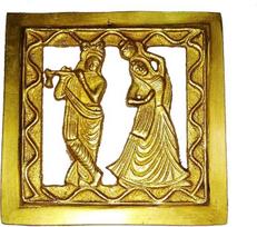 Purpledip Žalvario sieninė pakabinama lenta Radha Krišna: Dokra Craft Tribal Art Decor Statulėlė (11438)