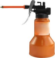 Rankinis aukšto slėgio alyvos purkštuvas su ilgu variniu antgaliu, 350 ml, 500 ml, tvirta anglinio plieno alyva, skirta mašinų techninei priežiūrai ir sunkiai pasiekiamoms vietoms (ROC-2350)