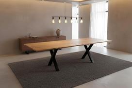 SAM Sessa valgomojo stalas 120 (200) x 80 cm, ąžuolas, išsiskleidžiantis, su „X“ formos rėmu, juodos spalvos | Stalas su natūraliais kraštais, iš masyvio, alyvuoto ąžuolo, išsiskleidžiantis, su natūraliais kraštais, su papildomomis plokštėmis, metalinis r