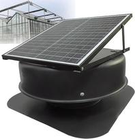 Saulės energija maitinamas palėpės ventiliatorius su nuotolinio valdymo pultu, 42 W reguliuojamas kolektorius, bešepetis variklis, atsparus oro sąlygoms, atsparus krušai, valdomas termostatu, užtikrinantis efektyvią ventiliaciją