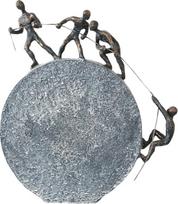 Šiuolaikinė skulptūra „LIFTING“, pagaminta iš polirezino su bronzos apdaila, aukštis 35,5 cm, plotis 31,5 cm
