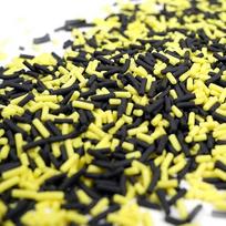 Sprinkles Hero Jimmie's Black & Yellow 40 g pabarstukų, skirtų visų rūšių konditerijos gaminiams, pvz., tortams, pyragams, sausainiams, puošti ir dekoruoti, cukriniai pabarstukai