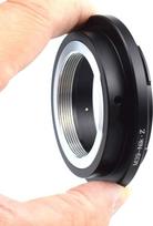 Suderinamas su „Leica L39 M39“ 39 mm objektyvu, skirtu „Nikon Z“ jungties „Z6“, „Z7“ ir „Z50“ pilno kadro fotoaparatams