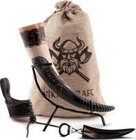 Vikingų stiliaus gėrimo ragas „Viking 450 ml“ su laikikliu, skirtas midui ir vikingų stiliaus dekoracijai | Rankų darbo gėrimo ragas iš natūralaus rago su diržo laikikliu, butelių atidarytuvu ir maišeliu – unikalus gaminys, skirtas LARP, viduramžių ir vik