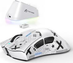 „ATTACK SHARK V3PRO“ belaidė žaidimų pelė su magnetine įkrovimo stotelė, „PixArt PAW3311“ jutiklis, iki 25 000 DPI, „BT“/2,4 GHz/laidinis ryšys, 100 mln. paspaudimų, 500 mAh, 65 g ultralengva, skirta PC/Xbox/PS/Mac – balta su juostele