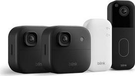 „Blink Outdoor Camera 2K+“ (naujausios kartos) + „Blink Video Doorbell“ – belaidė išmanioji apsaugos kamera su 2K vaizdo raiška, komplekte su sinchronizavimo bazine stotele – 2 kamerų sistema, juoda
