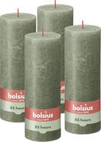 „Bolsius“ kaimiško stiliaus stulpinės žvakės, alyvuogių žalios, 4 vnt. pakuotė, 19 x 7 cm, degimo trukmė – 85 valandos, bekvapės, pagamintos iš natūralaus augalinio vaško, be palmių aliejaus, tamsiai žalios