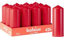 „Bolsius“ lygios kolonos formos žvakės – raudonos – 12 vnt. pakuotė – 15 x 6 cm – dekoratyvinės buitinės žvakės – degimo trukmė 42 valandos – bekvapės – sudėtyje yra natūralaus augalinio vaško – be palmių aliejaus