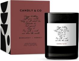 „Candly&Co“ Nr. 5 „Happy Birthday“ prabangi kvapioji žvakė, 100 % sojos vaškas / rūkintas stiklas / medvilninis dagtis / 250 g; bergamotė, nerolis, menta, žaliasis arbata, pušis, pipirai / rankų darbo, pagaminta ES